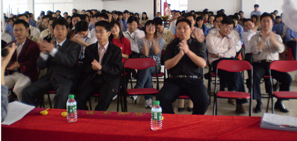 2012年7月18日，舜龍管理升級誓師大會召開