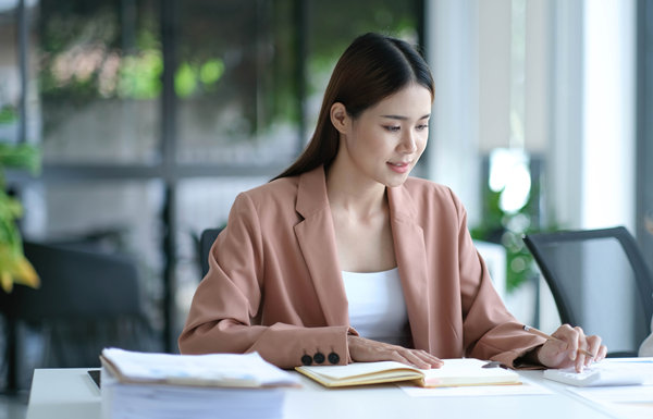 集團管控：統(tǒng)一財務(wù)管理，實現(xiàn)財務(wù)集中控制