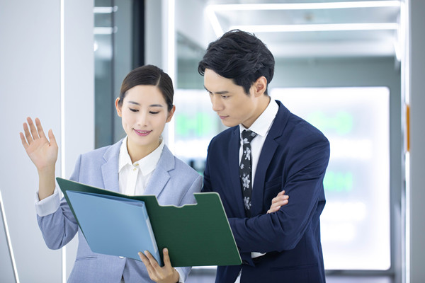 科學(xué)薪酬體系：激勵(lì)員工，提升績(jī)效的關(guān)鍵策略