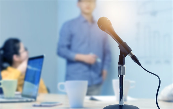 企業(yè)文化如何深度融合HR管理，增強團(tuán)隊凝聚力？