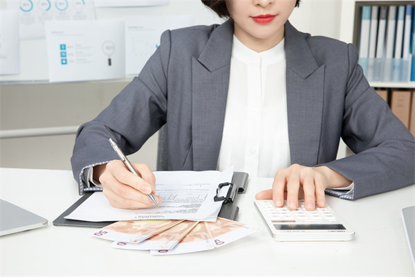 薪酬透明度：公開薪資信息對企業(yè)和員工有何利弊？