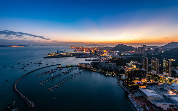 深圳管理咨詢(xún)精準(zhǔn)定位企業(yè)痛點(diǎn)，實(shí)現(xiàn)高效轉(zhuǎn)型！