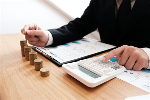 國際化企業(yè)如何跨地域制定公平合理的薪酬標(biāo)準(zhǔn)？