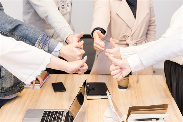 跨地域企業(yè)，如何制定統(tǒng)一的薪酬標(biāo)準(zhǔn)和政策？