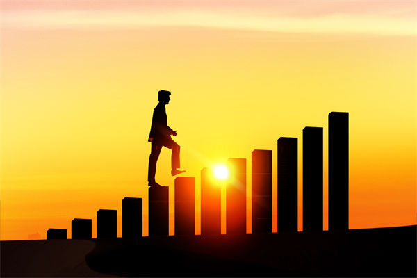 如何通過人力資源管理提升企業(yè)核心競爭力？