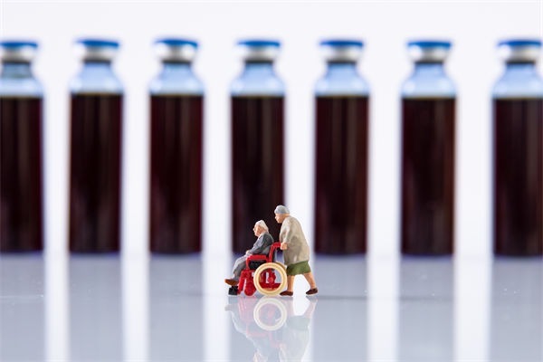 為啥有些老人沉迷購(gòu)買保健品？對(duì)品牌營(yíng)銷有何啟示？