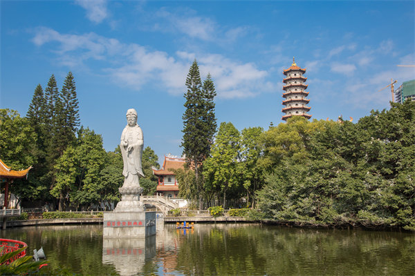 企業(yè)如何借助福州咨詢公司制定并落實(shí)年度經(jīng)營(yíng)策略？