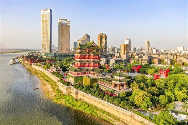 企業(yè)如何借助南昌薪酬咨詢公司優(yōu)化薪酬結(jié)構(gòu)以激勵(lì)員工？