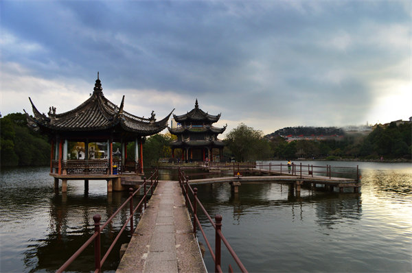 預(yù)算超支嚴(yán)重，臺(tái)州預(yù)算管理咨詢公司如何幫企業(yè)精準(zhǔn)控費(fèi)？