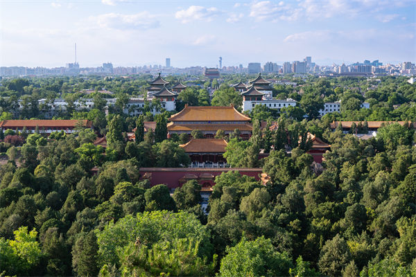 多家公司通知帶薪放假看閱兵，績效管理有何啟示？